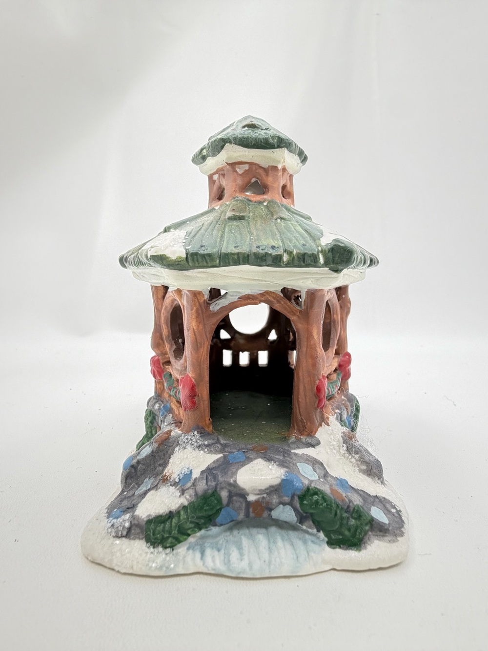 Christmas Village Gazebo 3x3x5 Round Windows Garland Snow House.